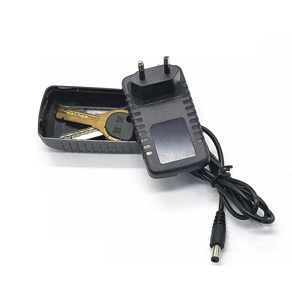 EU/US Plug Stash